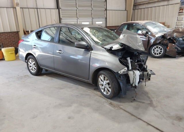 2018 NISSAN Versa