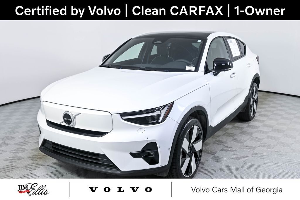 2023 VOLVO C40