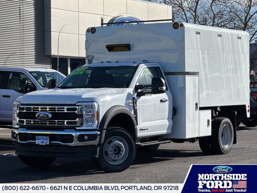 2025 FORD F-600