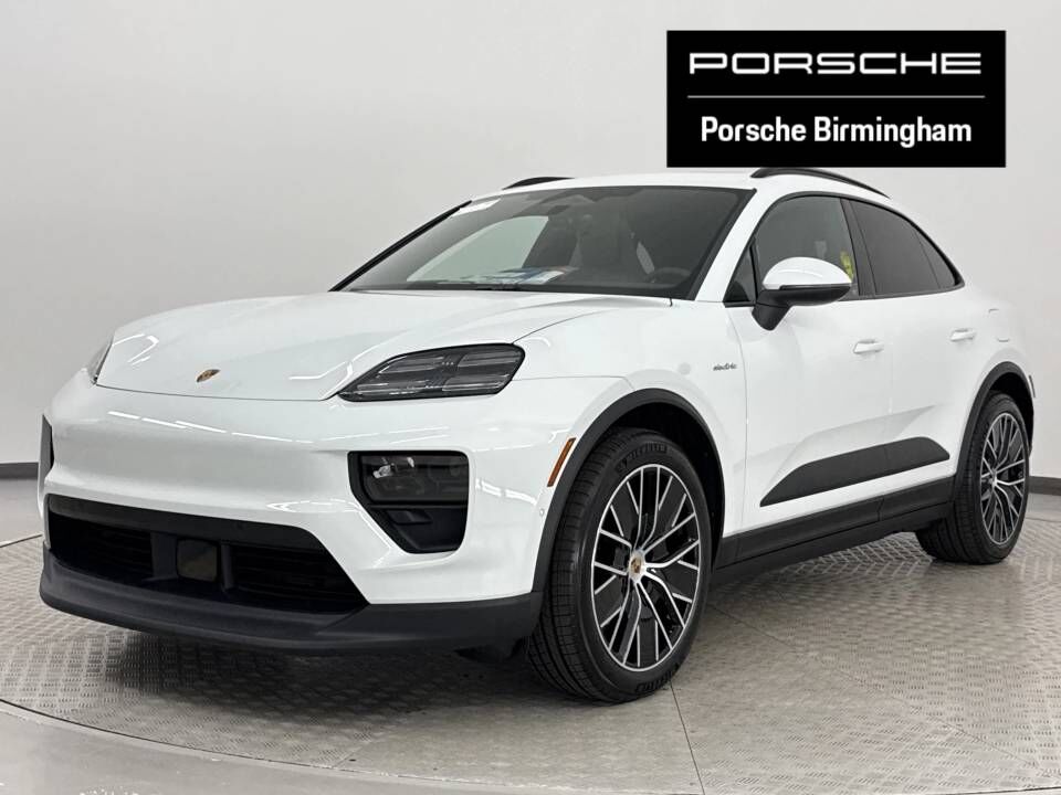 2025 PORSCHE Macan
