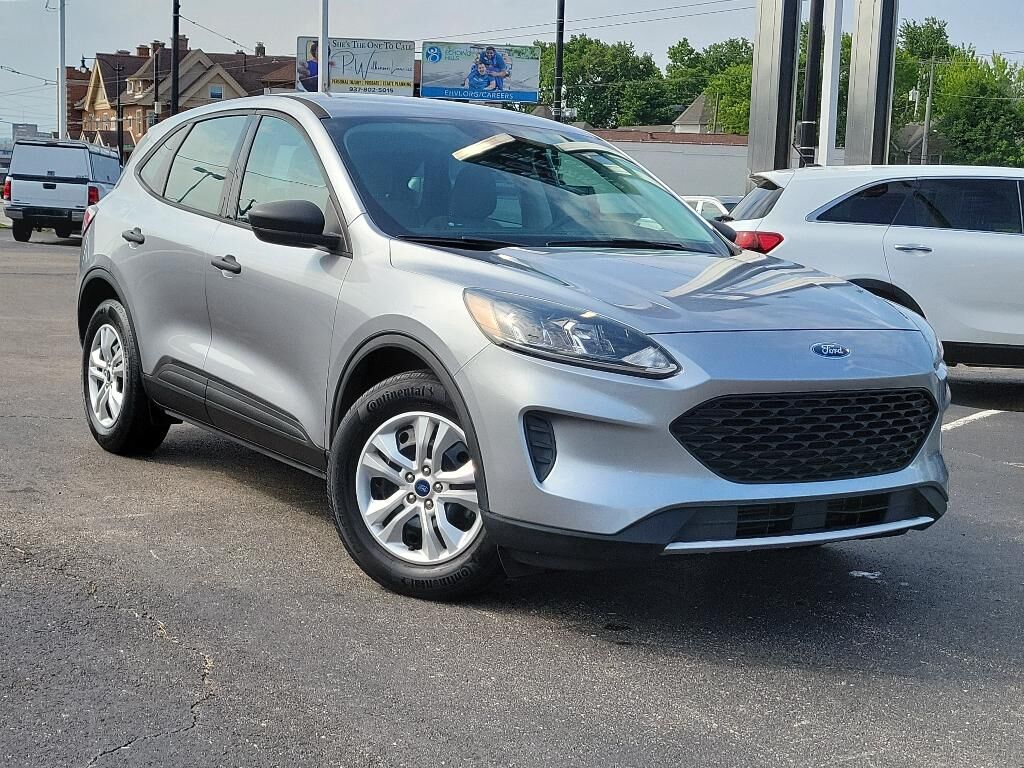 2021 FORD Escape