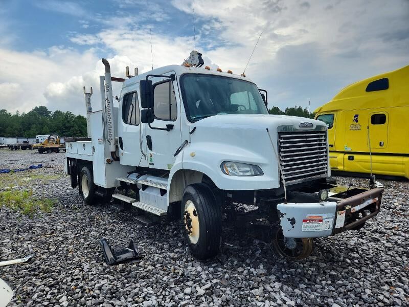 2012 FREIGHTLINER M2
