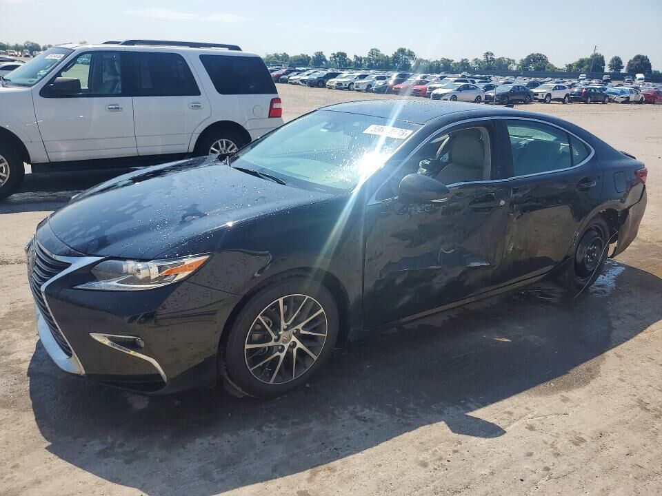 2016 LEXUS ES