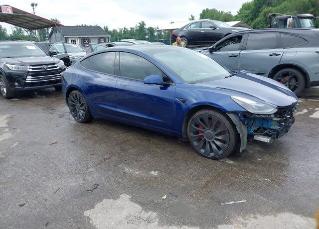 2023 TESLA Model 3
