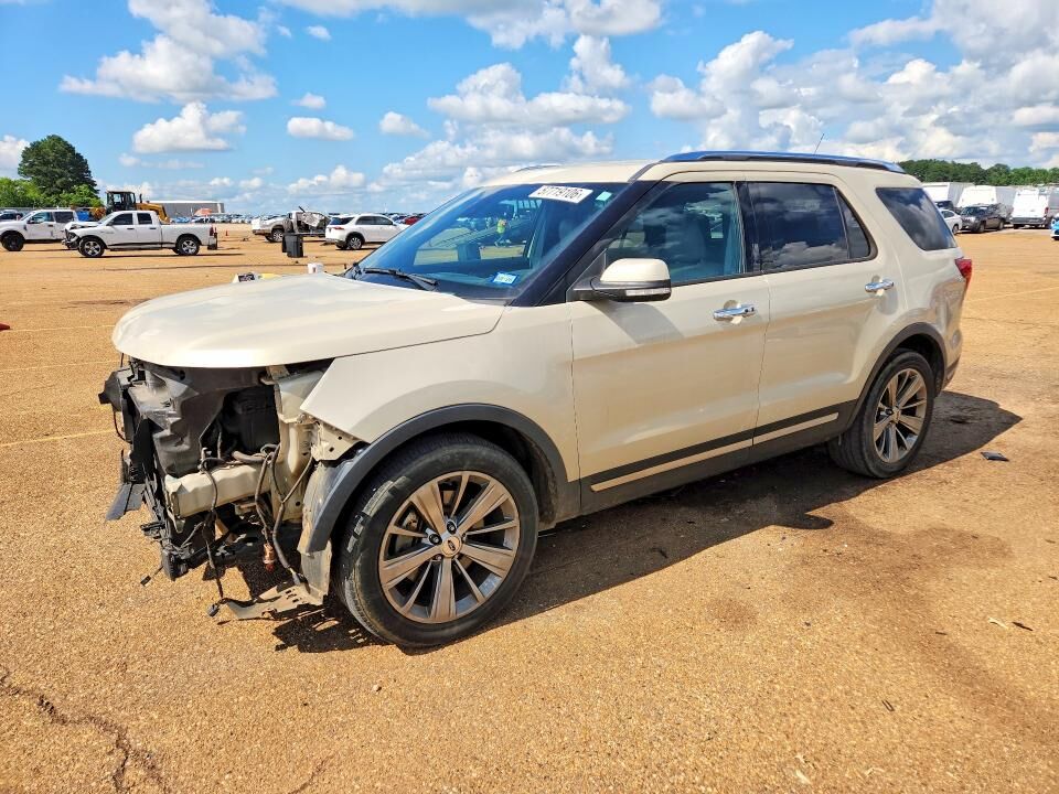 2018 FORD Explorer