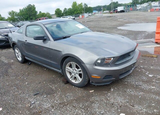2010 FORD Mustang