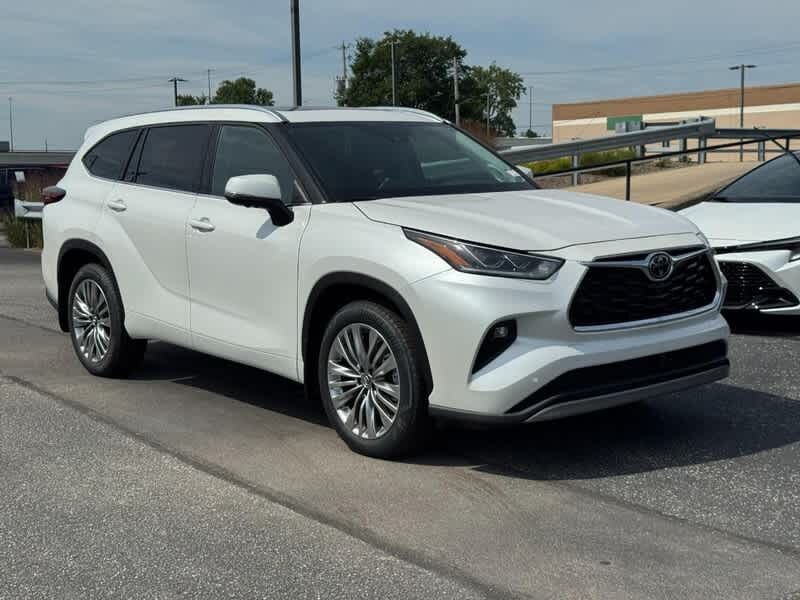 2026 TOYOTA Highlander
