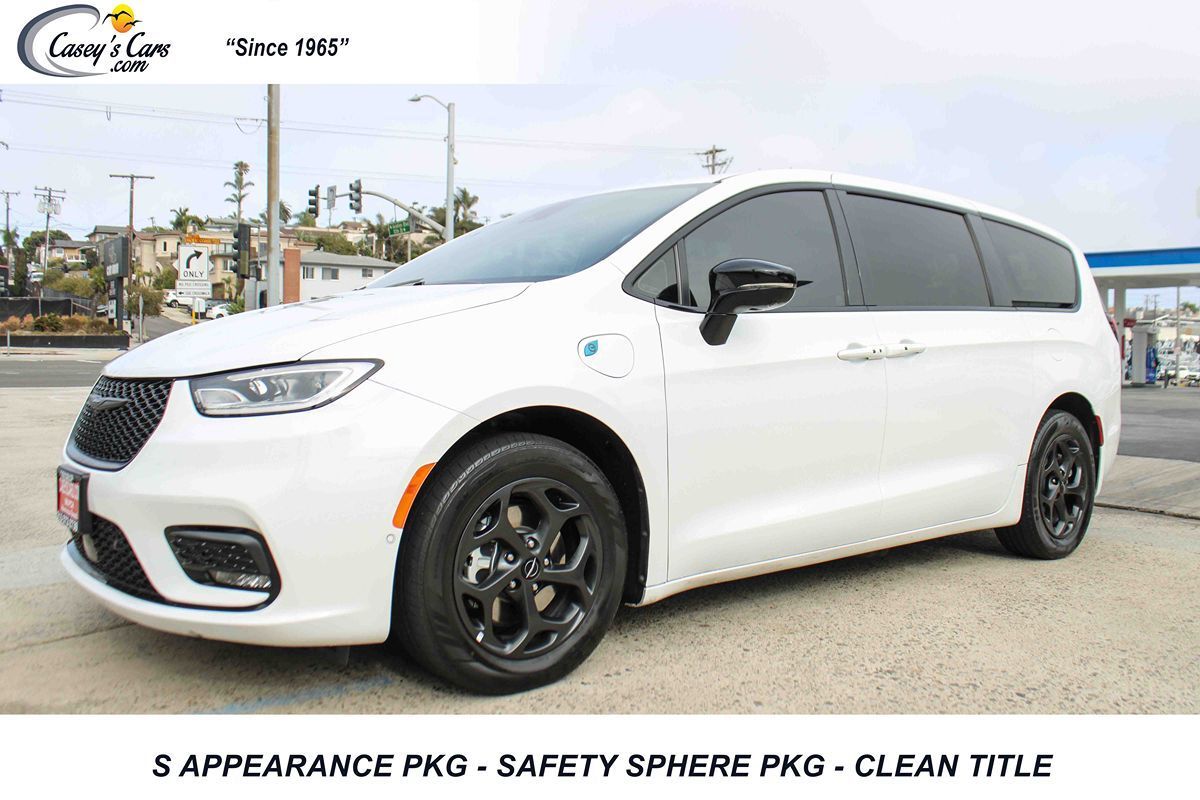 2023 CHRYSLER Pacifica