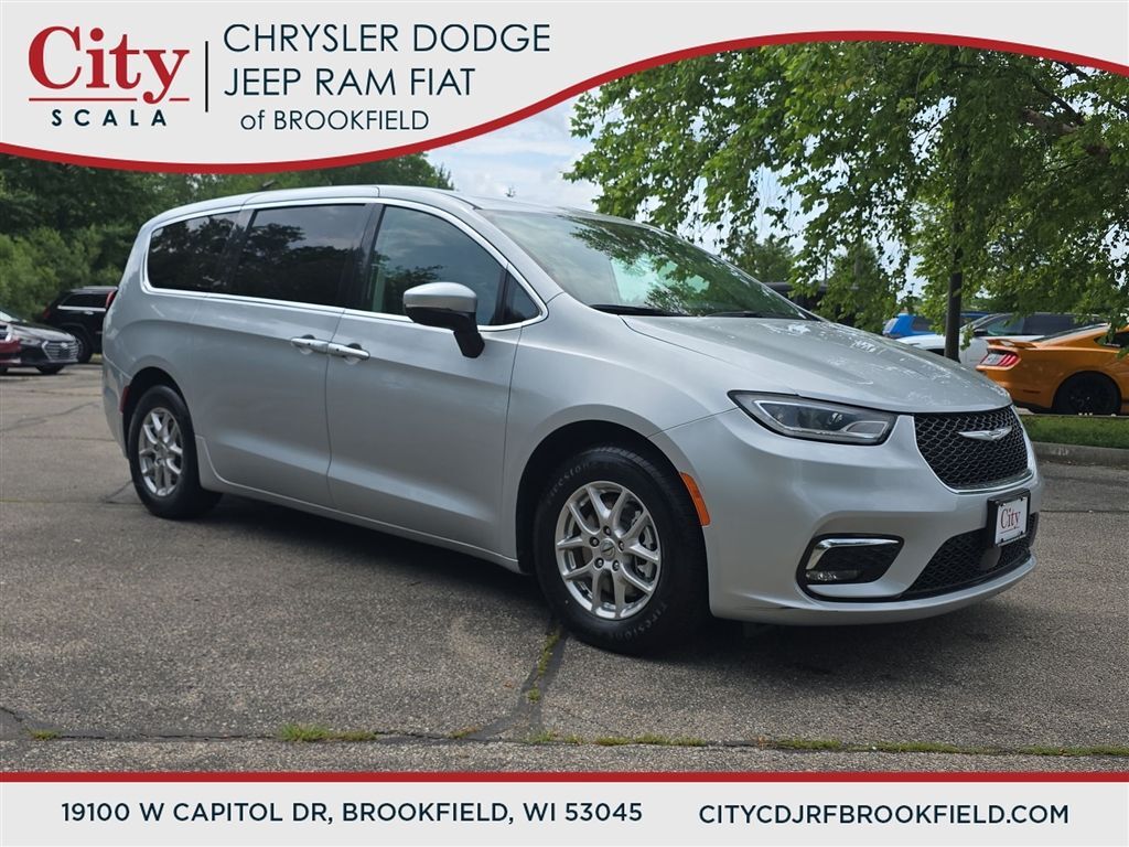 2023 CHRYSLER Pacifica