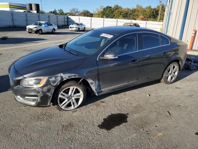 2015 VOLVO S60