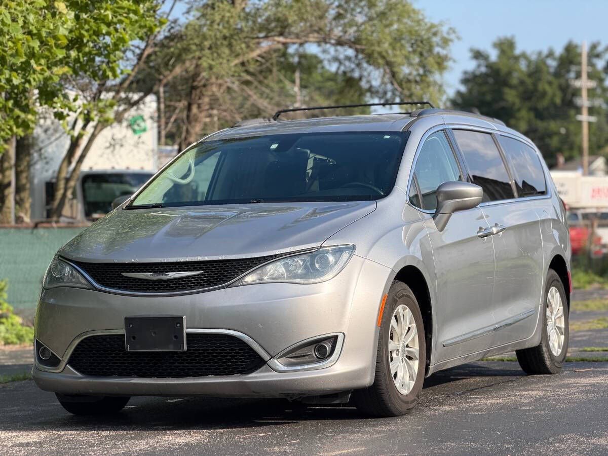 2017 CHRYSLER Pacifica
