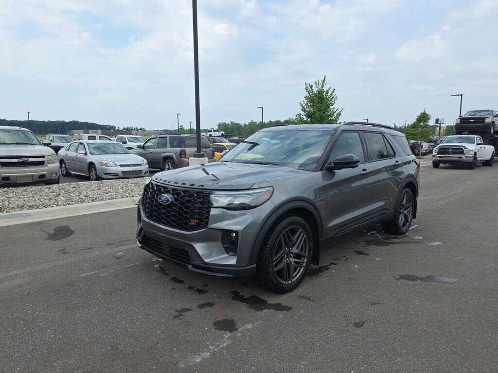 2025 FORD Explorer