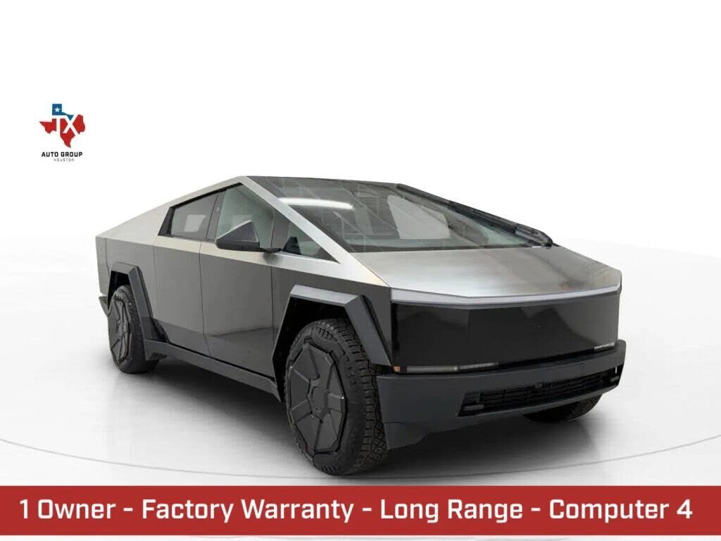 2025 TESLA Cybertruck