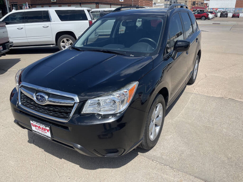 2015 SUBARU Forester