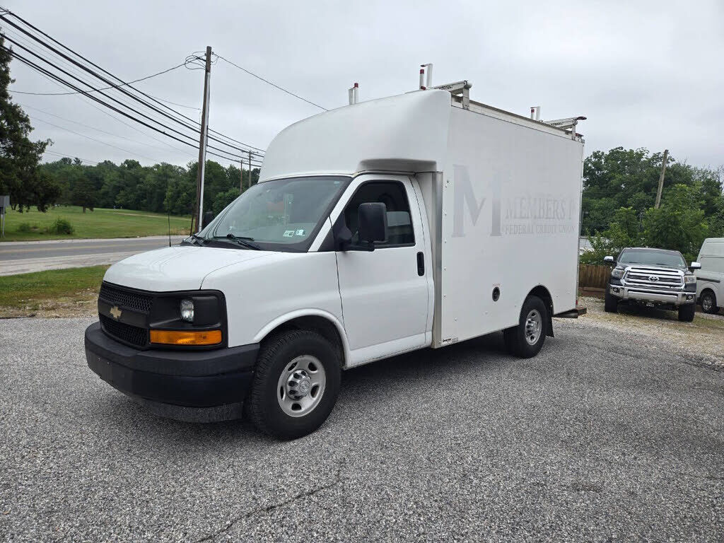 2017 CHEVROLET Express