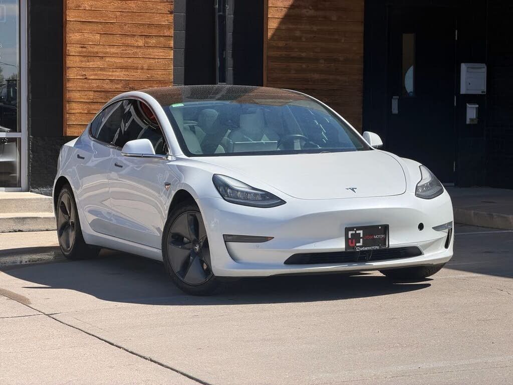 2019 TESLA Model 3