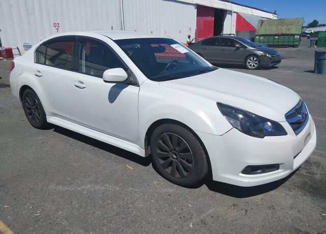 2011 SUBARU Legacy