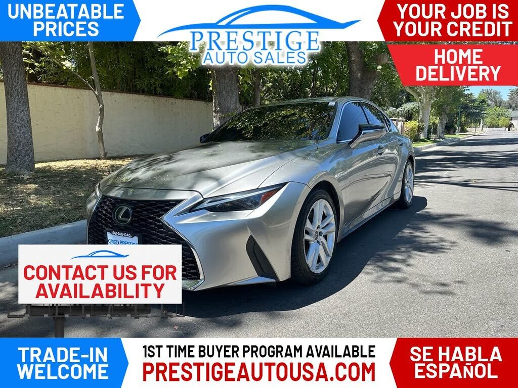 2021 LEXUS IS