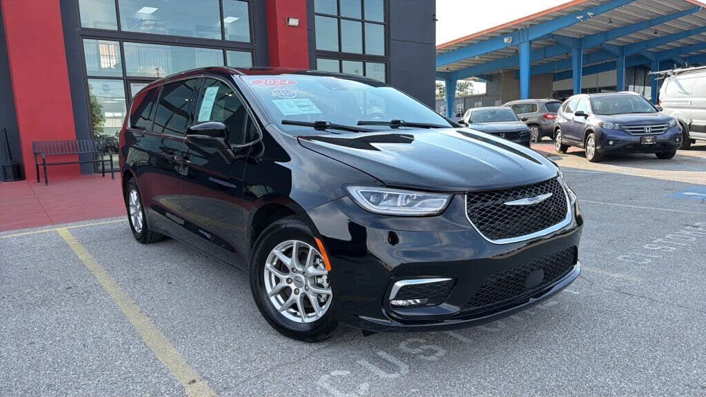 2024 CHRYSLER Pacifica