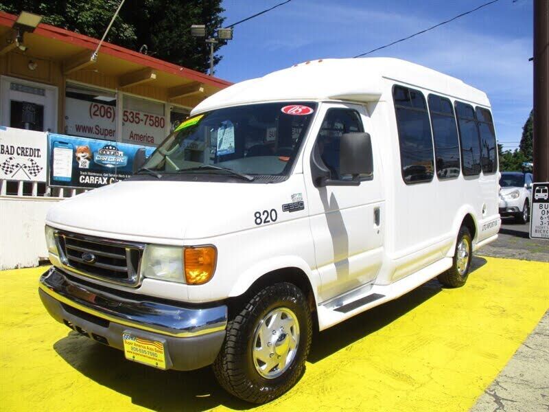 2005 FORD E-350