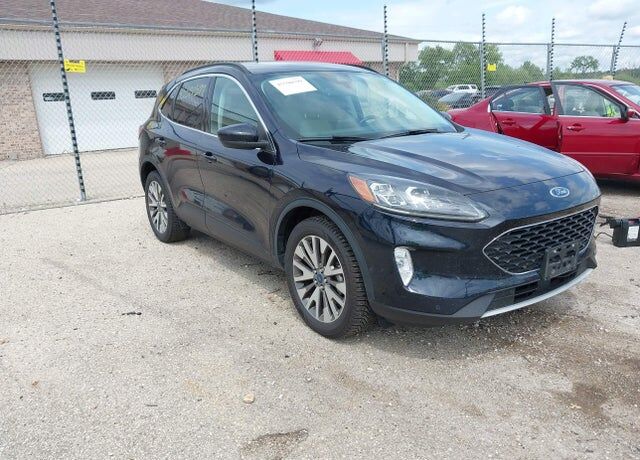 2021 FORD Escape