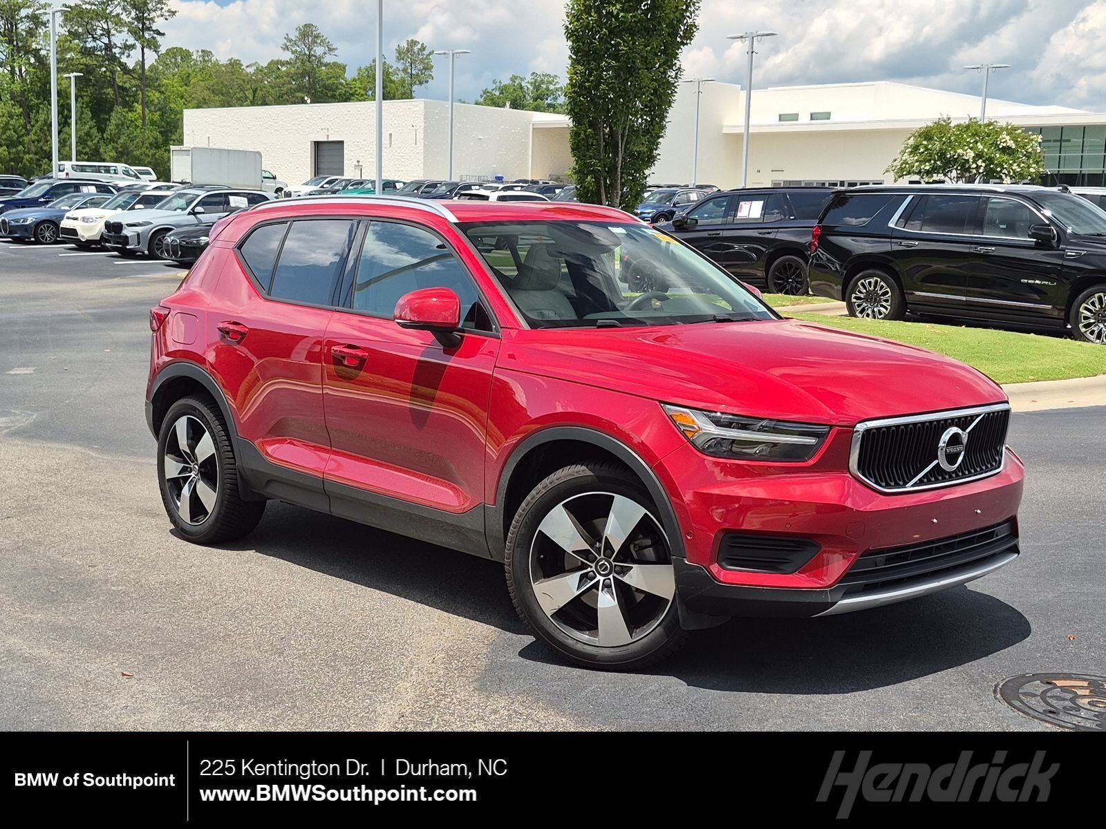 2019 VOLVO XC40