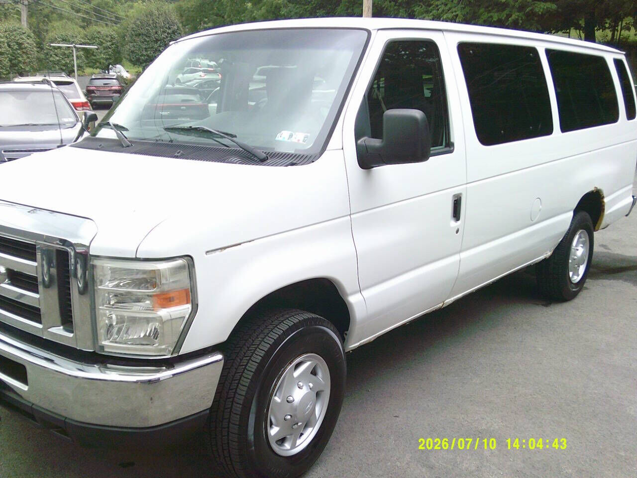 2011 FORD E-350