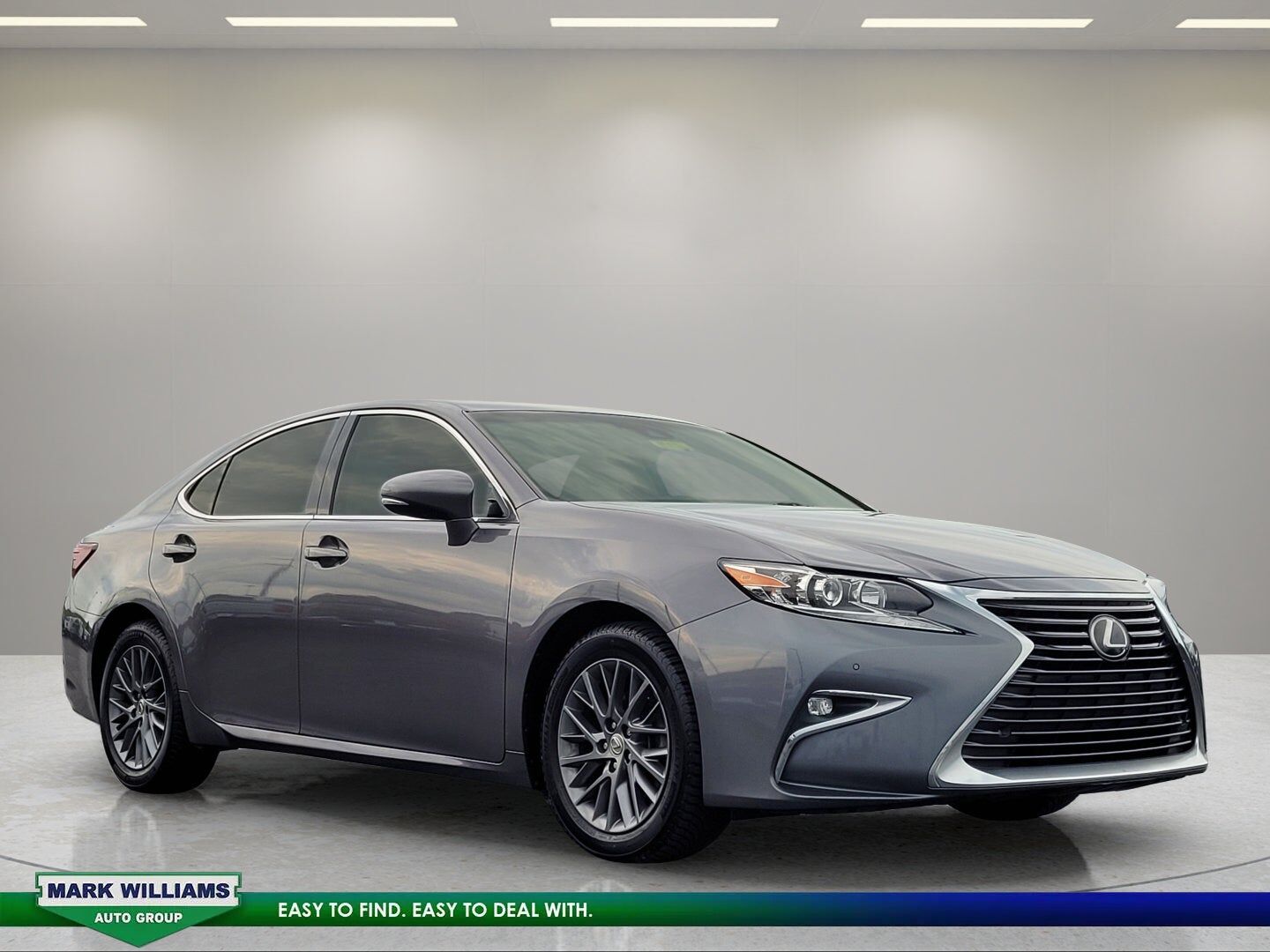 2018 LEXUS ES