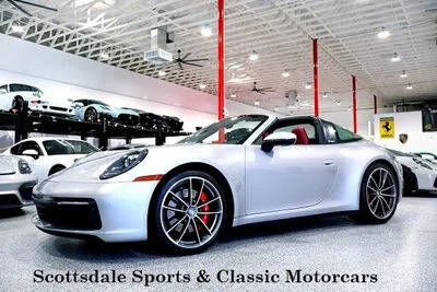 2021 PORSCHE 911