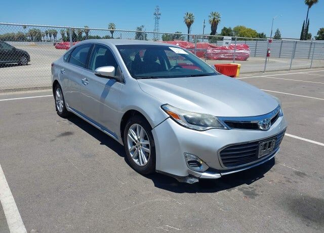 2014 TOYOTA Avalon