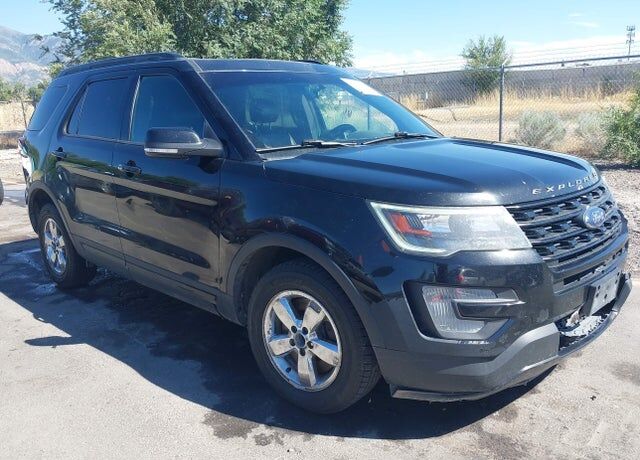2017 FORD Explorer