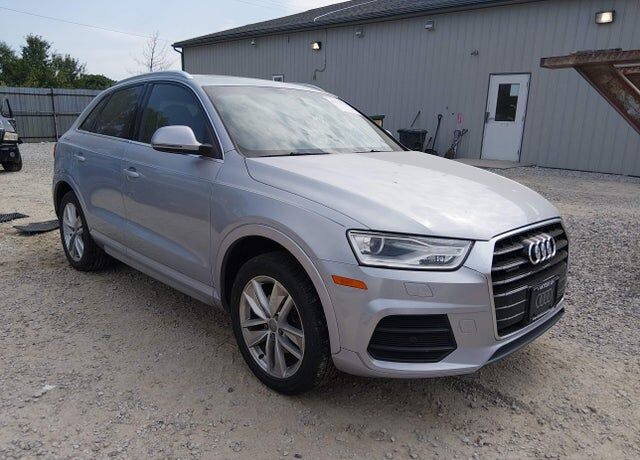 2016 AUDI Q3