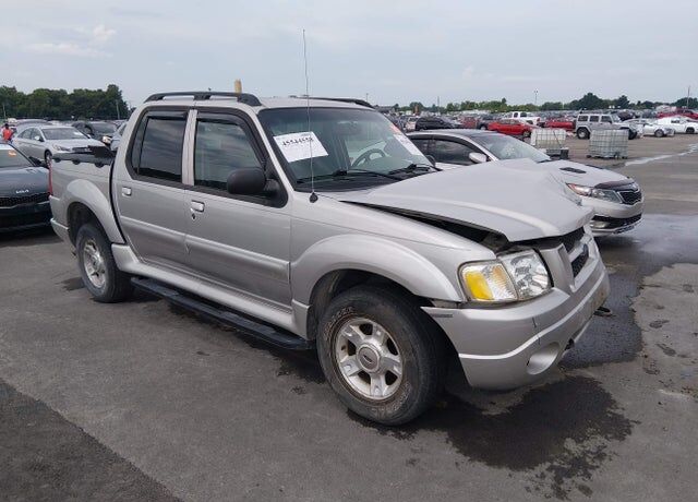 2004 FORD Explorer