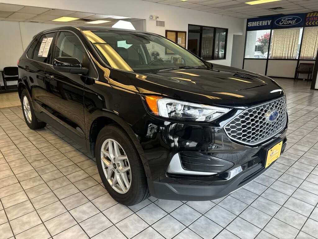 2024 FORD Edge