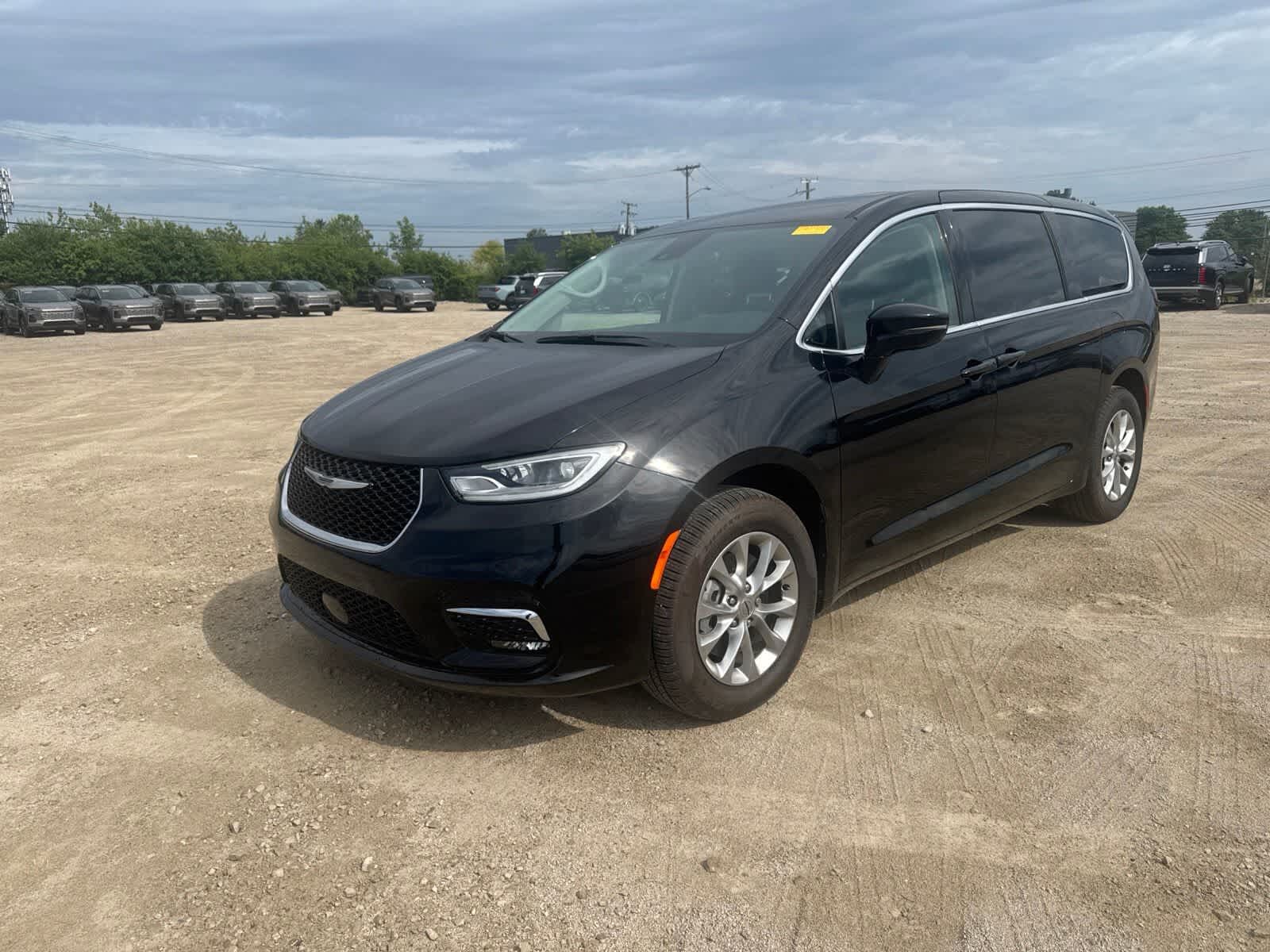 2024 CHRYSLER Pacifica