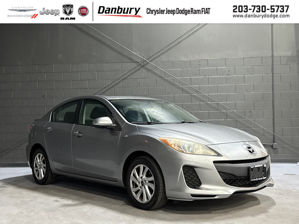 2013 MAZDA Mazda3