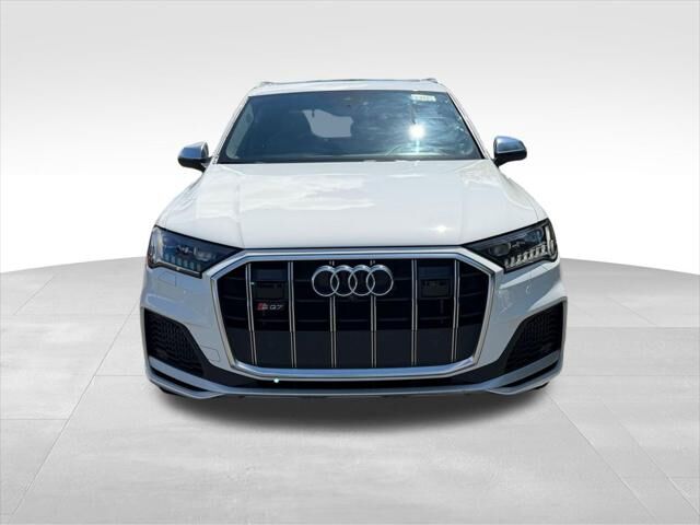 2022 Audi SQ7