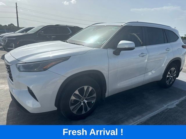 2024 TOYOTA Highlander