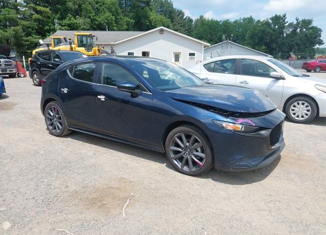 2025 MAZDA Mazda3