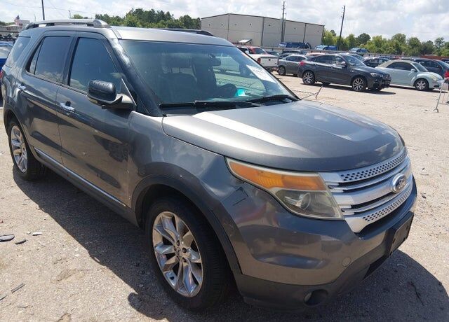 2011 FORD Explorer