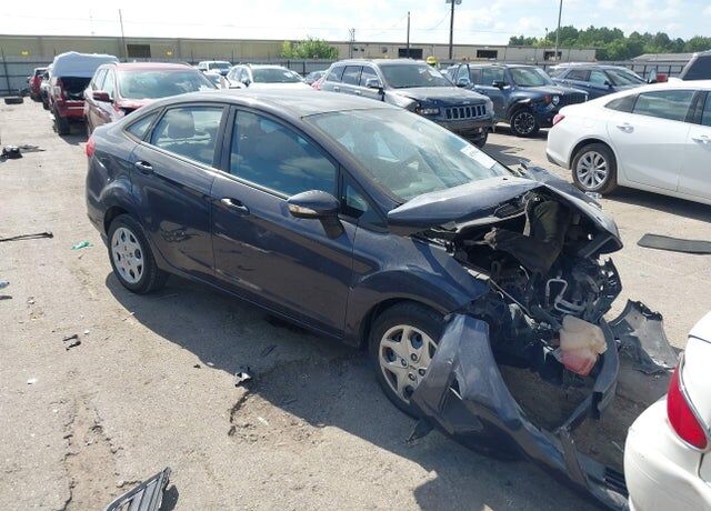 2013 FORD Fiesta