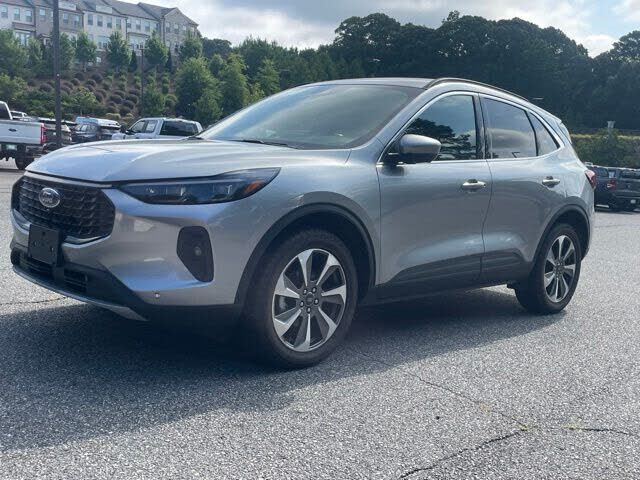 2024 FORD Escape