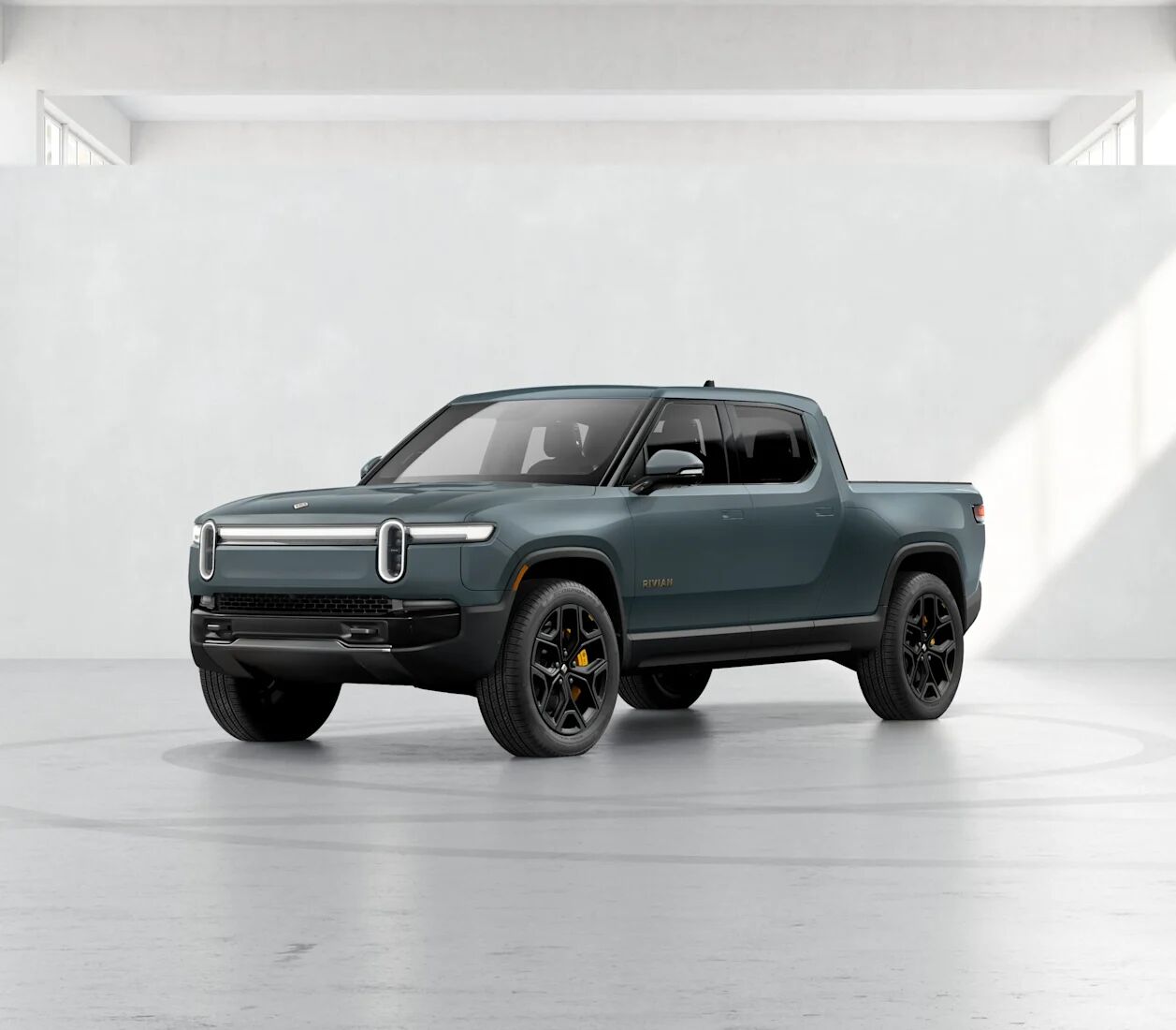 2025 RIVIAN R1T