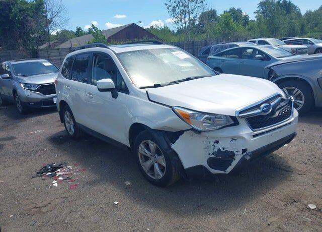 2015 SUBARU Forester