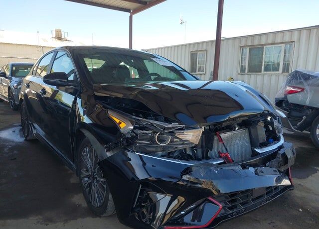2023 KIA Forte
