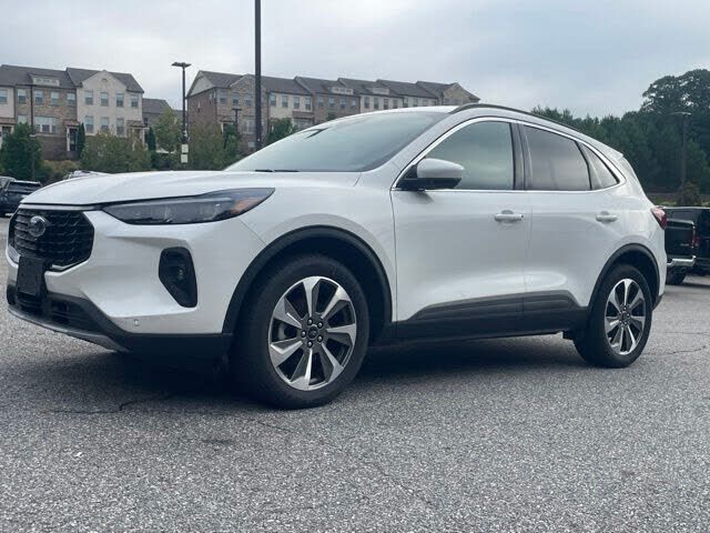 2024 FORD Escape