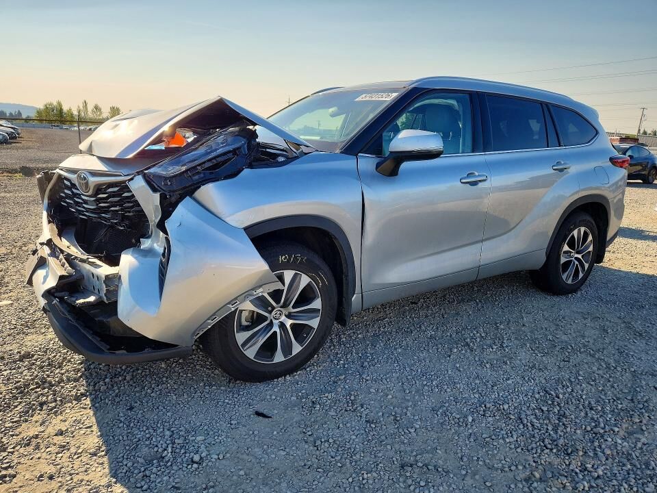 2020 TOYOTA Highlander