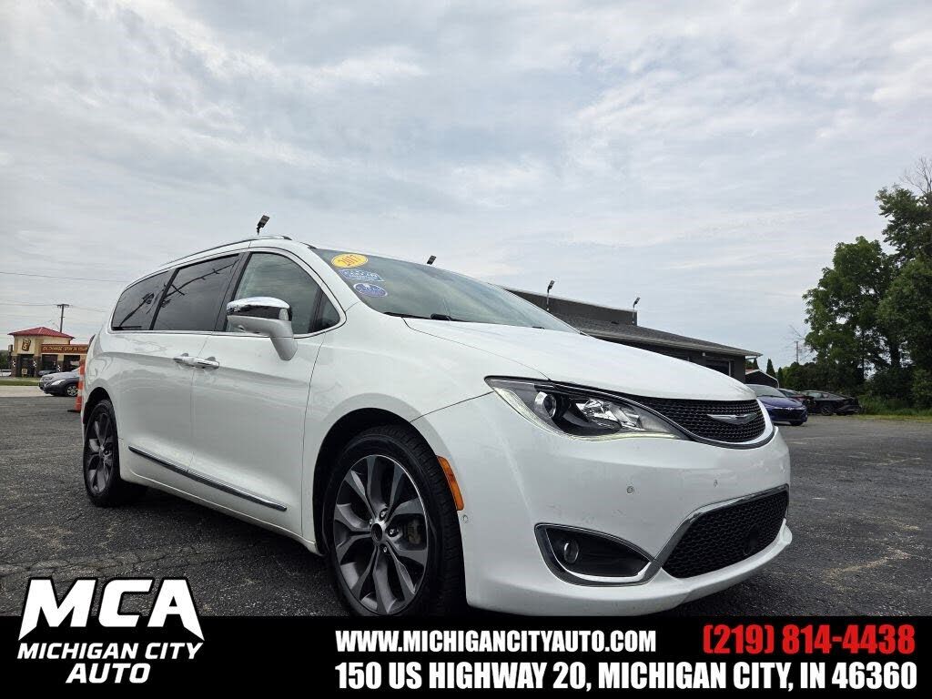2017 CHRYSLER Pacifica