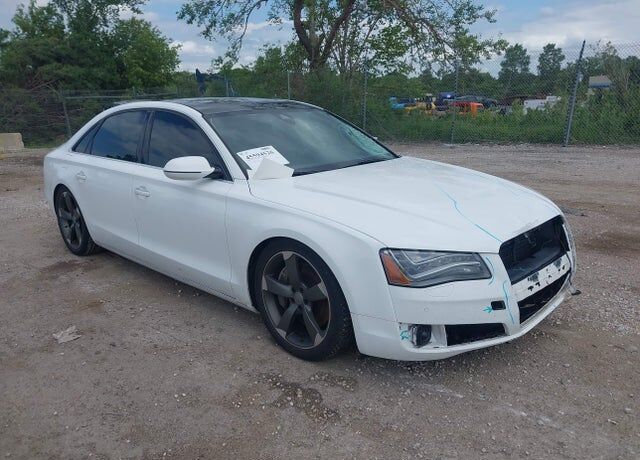 2011 AUDI A8