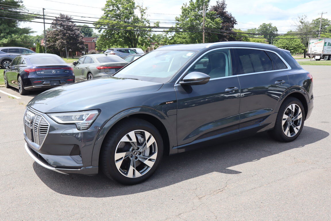 2021 AUDI e-tron
